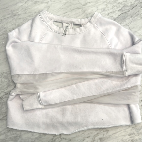 ALO Yoga Tops - Alo Yoga cropped white sweatshirt